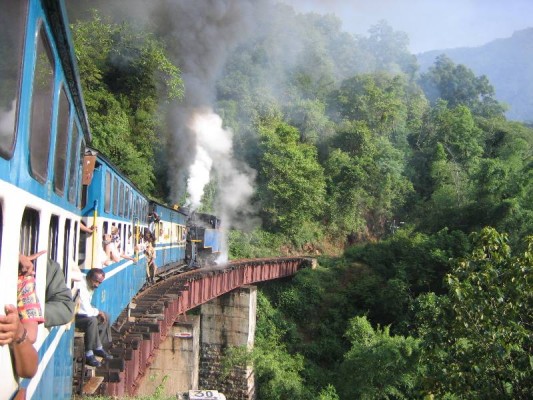 Nilgiri-Mountain-Railway