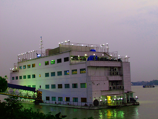 floatelhotel-kolkata